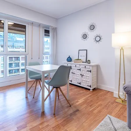 Carilo Zurriola By Beauty