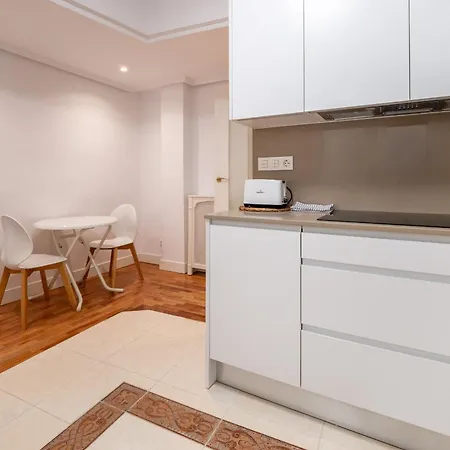 Carilo Zurriola By Beauty Σαν Σεμπαστιάν